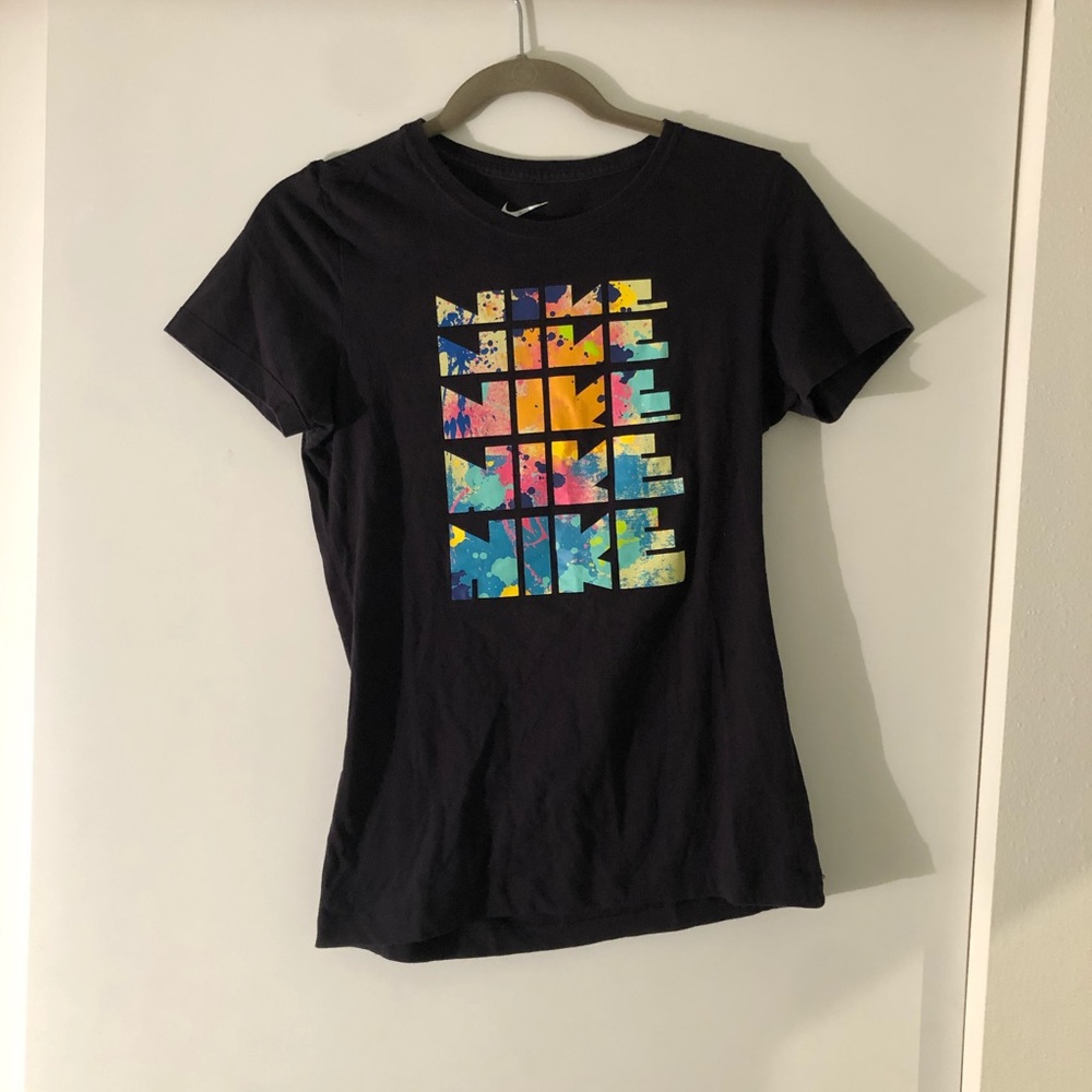 Nike Slim Fit women’s t-shirt